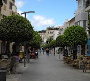 Die Straße zum Berg