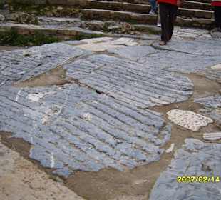 Geriffelter Fussweg!