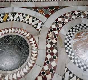 Mosaik im Oktogon des Aachener Doms 