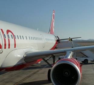 Boarding zum Flug nach Düsseldorf am 31.05.2011