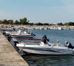 Hafen Skala Rachoni