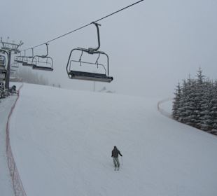 Wyciąg Kotelnica III - widok na czerwoną trasę