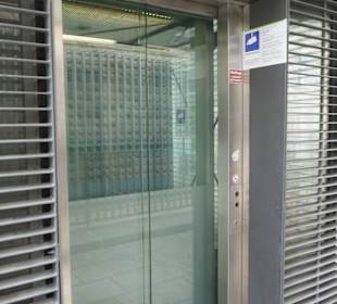 Aufzug zur Kunthalle bzw. Garage P3 Mauerstraße