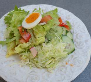 Beim Gasthaus Distelstuben in Weigoltshausen