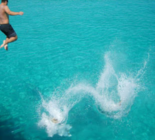 Vom schiff ins wasserrrrrr