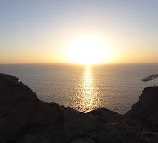 Sonnenuntergang vom Hügel aus