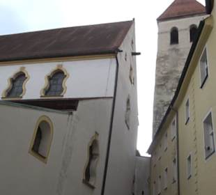 Stift Unserer Lieben Frau zur Alten Kapelle