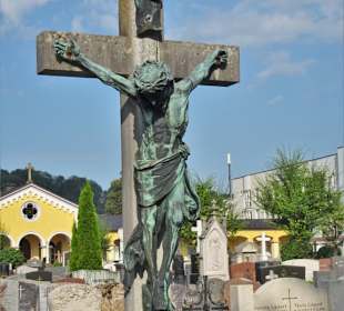 Rundgang über den Alten Friedhof