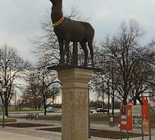Hirschsäule neben dem Alten Rathaus