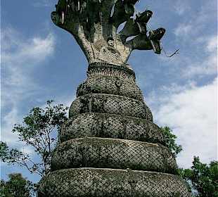 Sala Kheo Kou - Wat Khaek