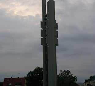 Dzwonnica przy kościele