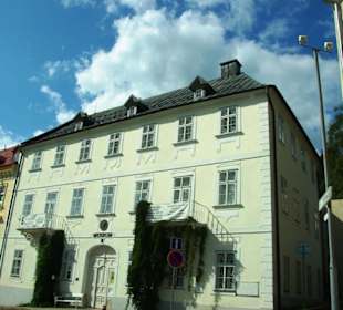 Ein Hotel nach dem anderen