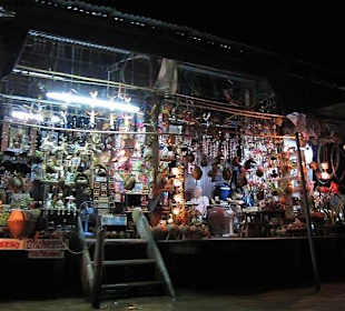 Amphawa floating Nightmarket Shop