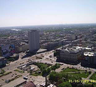 Widok z XXX piętra Pałacu Kultury i Nauki.