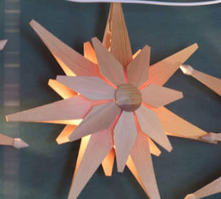 Wh38- Weihnachtshaus moderne Sterne