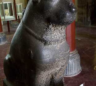 Eksponat w muzeum w Persepolis