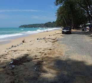 Trauriger Rest der der gut schönen Badebucht nur n