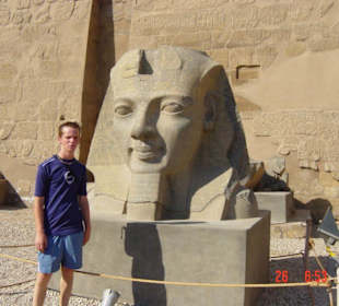 In front of the temple of luxor