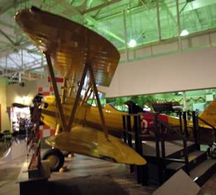 Im Flugzeug und Hubschaubermuseum