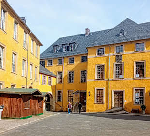 Blick Schlosshof