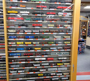 Rundgang durch das Modell Center Hünerbein