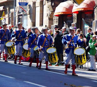 Hilpoltsteiner Burgfesttrommler Fahnenschwinger