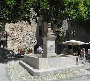 La fontaine de la Place Genty Pantaly