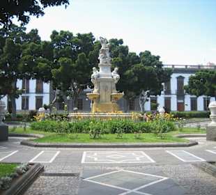 Santa Cruz - Plaza de Weyler...