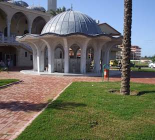 Vorhof der Moschee