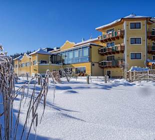 2000 qm Chill-Out-Garten im Winter beim Reischlhof