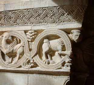 Im Kreuzgang der Kathedrale von Elne