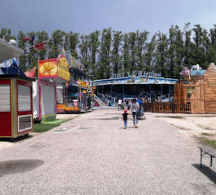 Der Luna-Park bei Tag und Nacht