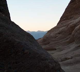 Il Mosaic Canyon Trail