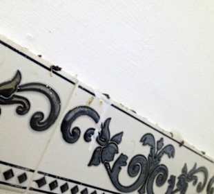 Tierkot im "Badezimmer"