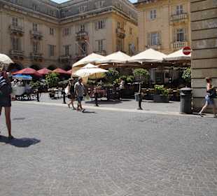 Ogródek piwny na rynku w Valletta
