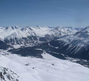 Ausblick vom Piz Nair