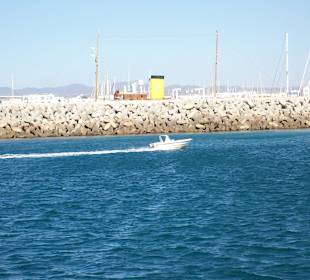 Ausflug zum Hafen, Schifffahrt