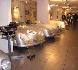 Historische Fahrzeuge