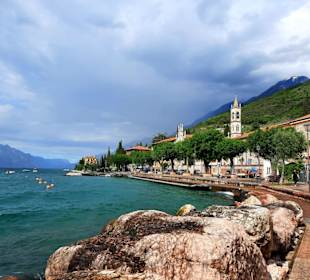 Wanderweg entlang des Lago