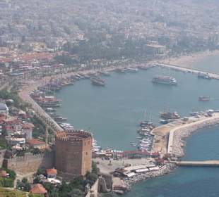 Czerwona wieza,Alanya