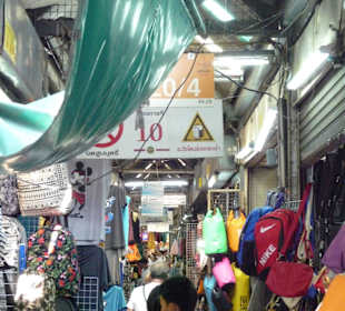Shopping Chatuchak Market