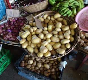 Rundgang über den Petit Marché von Saint-Denis