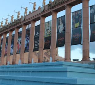 Hard Rock Cafe/Restaurant/Shop