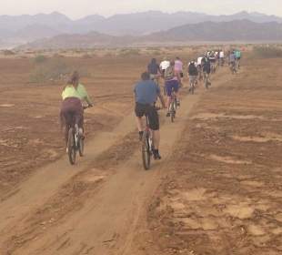 Für Jedermann und jede Frau 