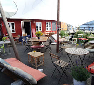 Das Café auf dem Gelände der Museumswerft