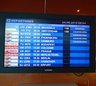 Abflugtafel Flughafen Enfhida