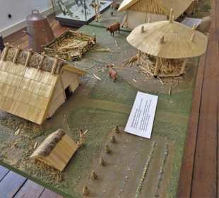 Rundgang durch die Räume des Museum im Zeughaus