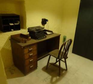 Büro unter der Erde