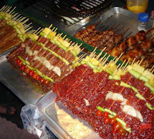 Jedzenie sprzedawane na ulicy