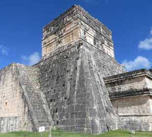 Spaziergang auf dem Ruinengelände